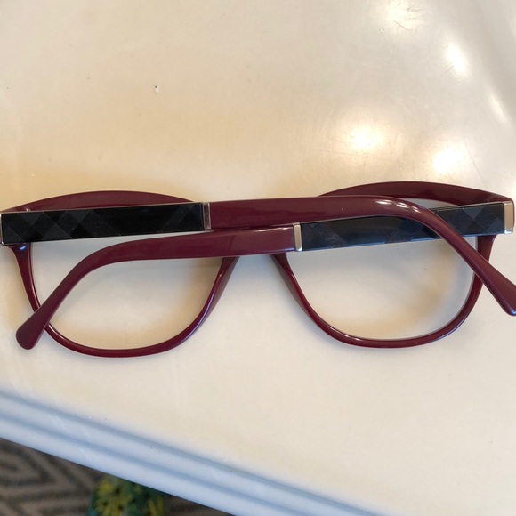 Authentic Burberry reading glasses - Picture 5 of 7